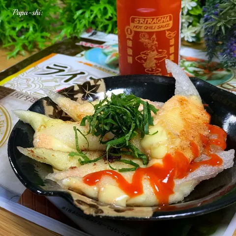 「シラチャー（レッド）」を使ってみたSnapdishの料理・レシピ写真:明太マヨチーズのライスペーパー巻き