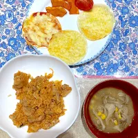 キムチチャーハンと餃子ピザとカボチャ焼|おしゃべり献立さん