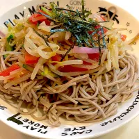 おっさん飯　そばサラダ|ひげおやじさん
