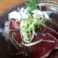 「カツオde晩酌スタート」
鶏胸肉の照り焼き
冷奴と常備菜を添えて
晩ごはん💦|ばくあんしゃさん