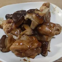 鶏もも肉としいたけ炒め|ひつじ先輩さん