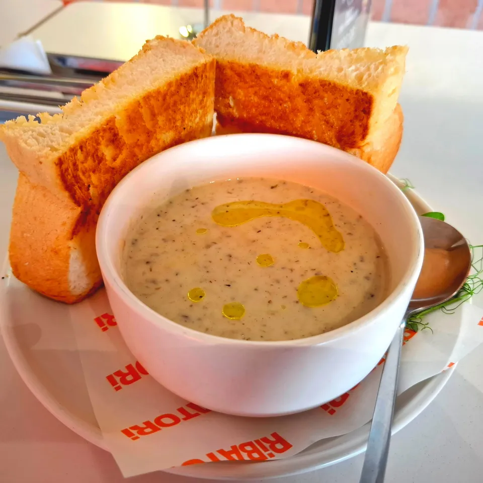 |キャスリンさん