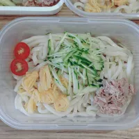高校生運動部弁当（冷やしうどん、とり天おにぎり）|rinchusさん