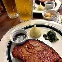娘っちとポークステーキで乾杯|えみちさん