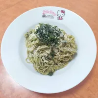大葉でジェノベーゼ作って、ソーメンでパスタ風にしてみたよ！隠し味につぶみそ😊|Keiさん