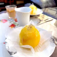 午後のひととき♡ ももまるとアイスティー🍑