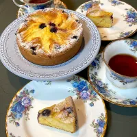 桃とブルーベリーのケーキ|ゆきゆきゆっきぃさん