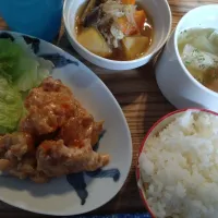 鶏マヨ、野菜たっぷりコンソメスープ、肉じゃが、ご飯| あきこさん