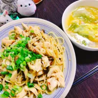 きのことささみの和風ペペロンチーノ、キャベツとカニカマと卵のスープ|サトリさん