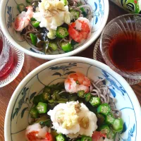 ワカメと長芋のぶっかけ蕎麦