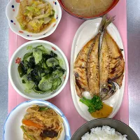 朝ごはんです😋|じゅにぱあべりぃ🍎さん