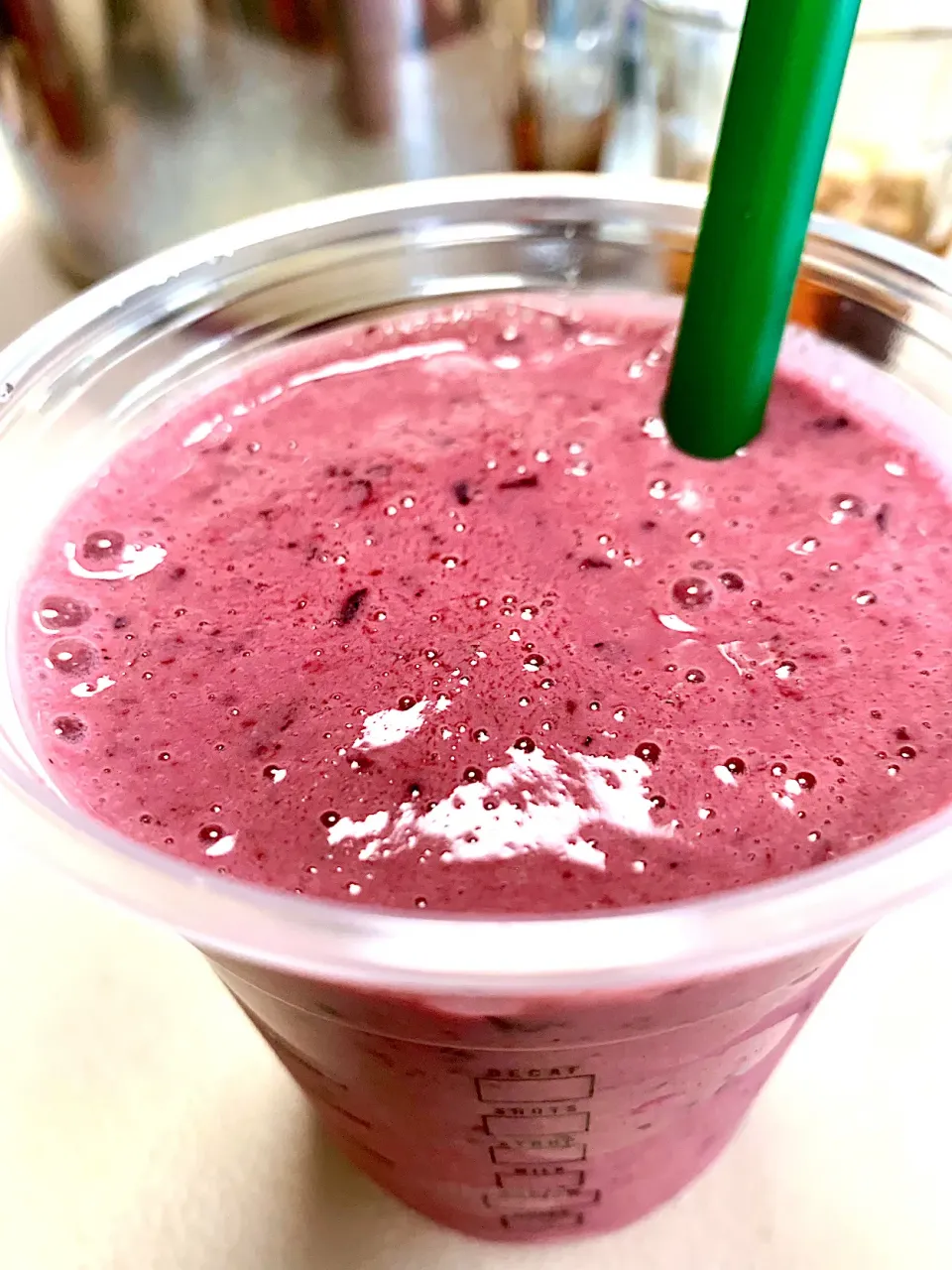 Fresh Blueberry Smoothie with Greek Yogurt|gonbenさん