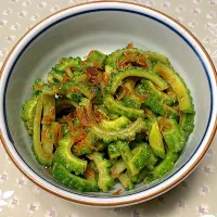 ゴーヤとちりめん佃煮の炒め物|こむぎこさん
