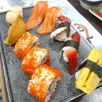 Assorted sushi|skyblueさん