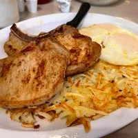 Porkchops & eggs with hashbrowns|🌺IAnneさん
