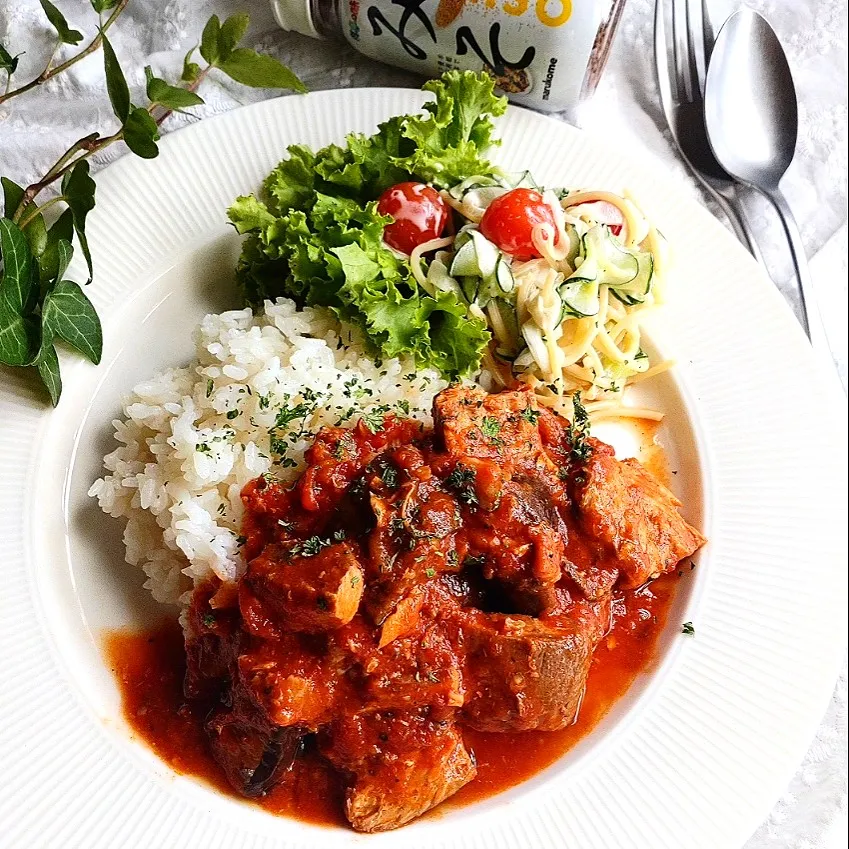 鯖水煮缶とトマト缶で鯖のトマト煮でいざ飯✨|瑞さん