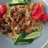 ジャージャー麺(どんこ&もどし汁入り)