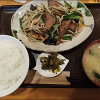 レバニラ炒め定食|アクちゃんさん