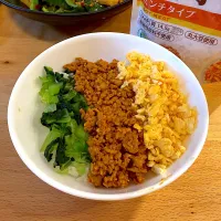 簡単の三色丼を作りました。| shikimamaさん
