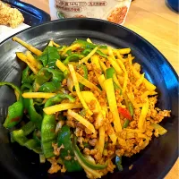 ピーマンとじゃがいもの肉味噌炒め|shikimamaさん