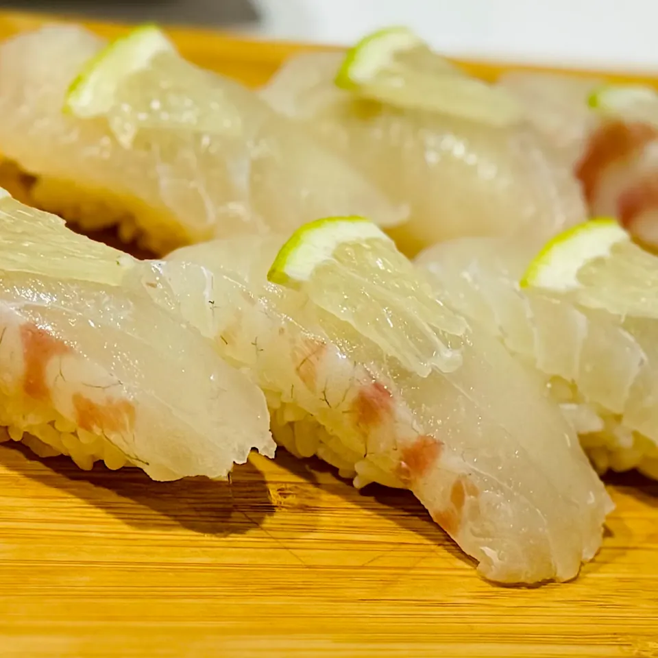 握り寿司 鯛レモン塩|ヨシュアさん