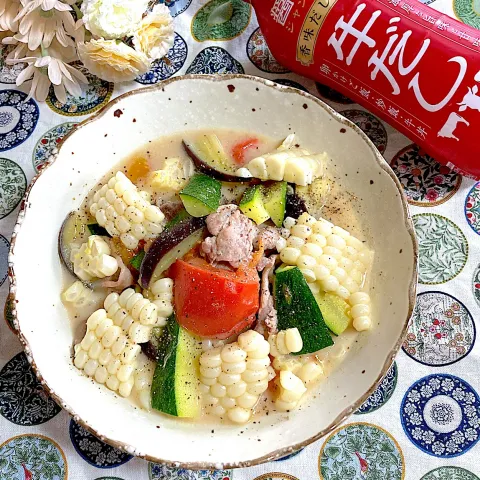 「日清さらっと軽～いオリーブオイル」を使ってみたSnapdishの料理・レシピ写真:豚肉と夏野菜のスープ煮🌻