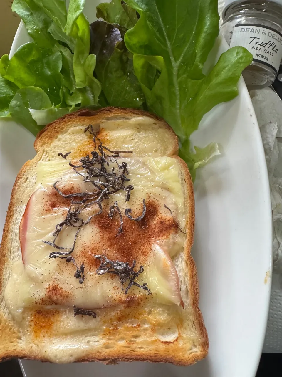 トリュフ塩昆布トースト|🐧ペンギン2さん