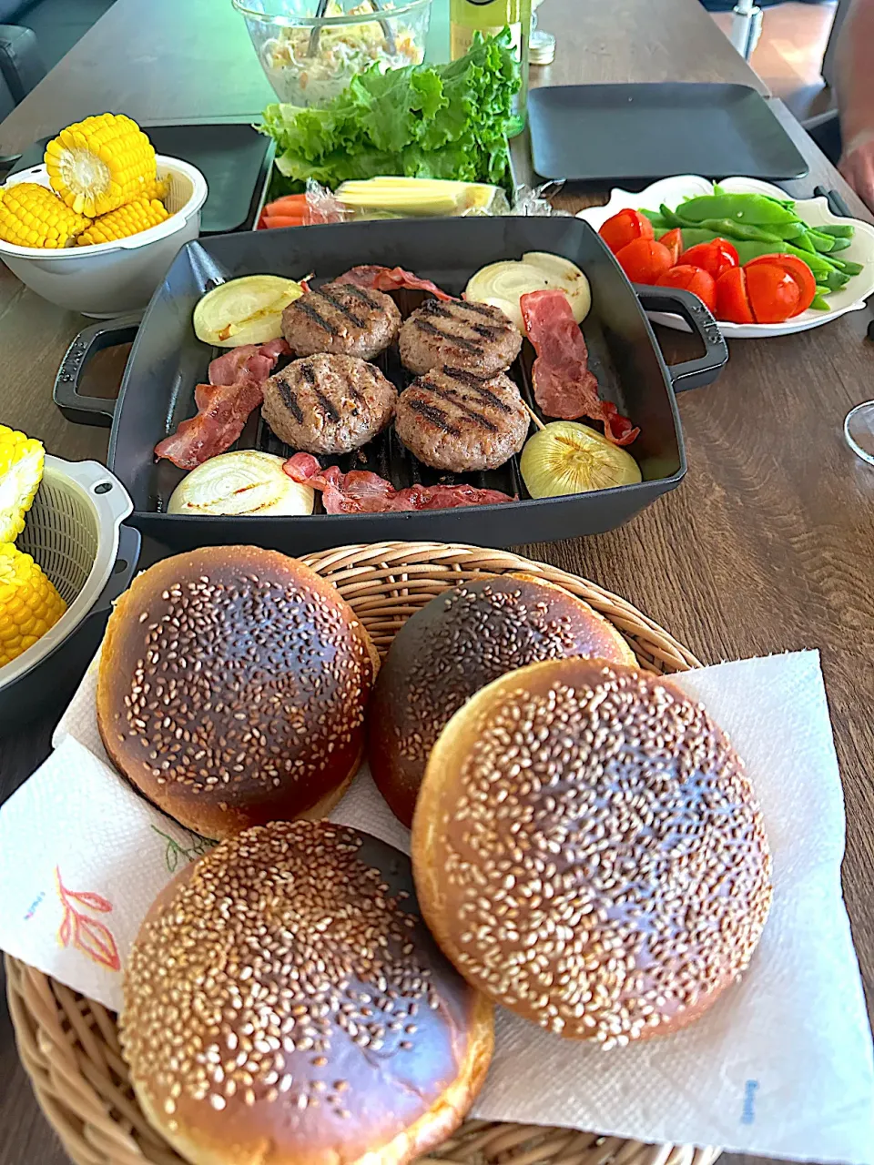 友人お手製✨　ハンバーガー🍔ランチ🙌|BUBUさん