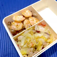 ベトナム料理🇻🇳海老と肉炒め、キャベツ炒め