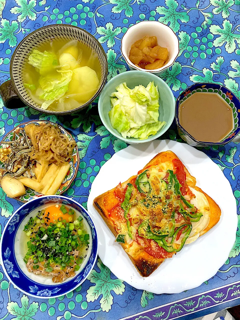 実家de朝ごはん☀️|さくたえさん