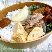 豚肉生姜焼、玉子焼、唐揚🍱|なお🅿️さん