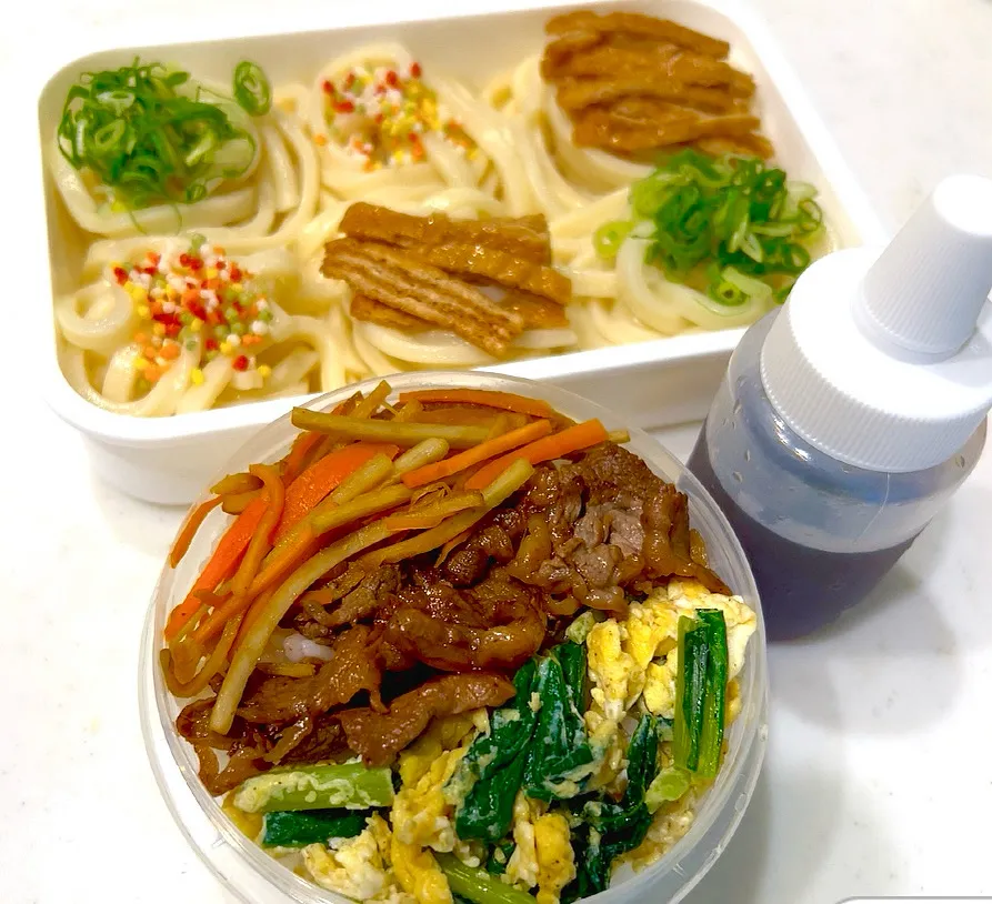 冷やしうどん🍱牛ゴボウきんぴら小松菜卵丼|ᗩTՏᑌKOママさん