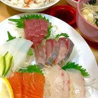 ちらし寿司&すまし汁&トマト|なおさん