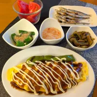 ☆豚もやしロール　☆うるめ干し　☆ホタテ塩辛　☆ゴーヤ佃煮　☆オクラごま和え　☆トマト|chikakoさん