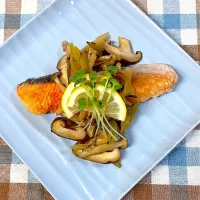 鮭のレモンバター炒め|namiiin.727さん