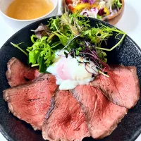 温玉ロービー丼|オーロラさん