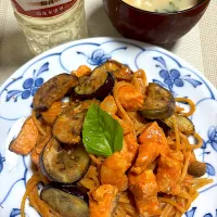 エビとサーモンのトマトクリームパスタ|chokoさん