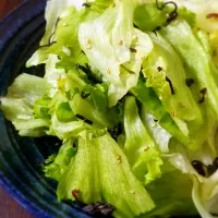 レタスの塩昆布サラダ|ぱんだのままんさん