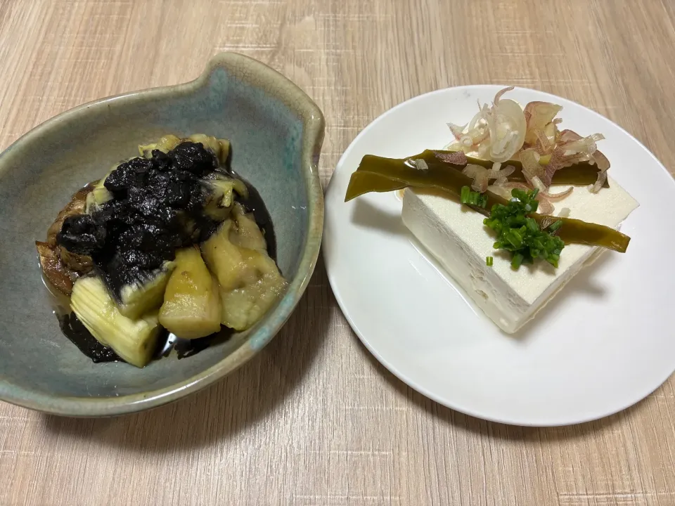 イカ墨ソースの焼きナス、湯豆腐（ミョウガとネギと昆布）|みかふく_食生活見直し保健師ごはん。さん