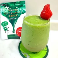 キウイとヨーグルトの青汁スムージー✨|ひろりんさん