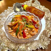 ササミ＊ゆで卵＊人参🥕胡瓜🥒ブロッコリー🥦ミニトマト🍅ピクルス和え＊シラチャーマヨ|henryさん