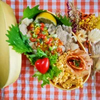 焼肉レモンソース弁当
　焼肉レモンソース
　炒り玉子

美味しくできました✨|ふかふかごはんさん