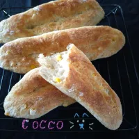 朝日が似合うシリーズ・全粒粉のコーンバターフィセル✨|cocco+さん
