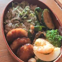 コロッケ弁当|まきごろうさん
