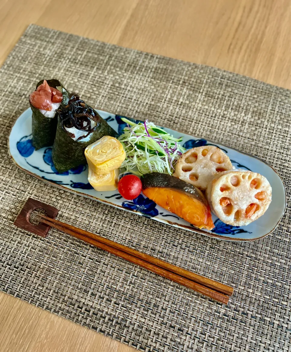 置き弁ランチ　レンコンのエビ挟み焼き🦐|kaeさん