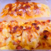 オニオンブレットとキャラメルチョコチップパン🍞|chieさん