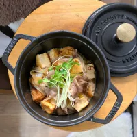 肉豆腐ならぬ、肉厚揚げ♪