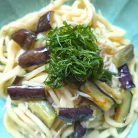 ナスとしらすの大葉うどん|ロギーさん