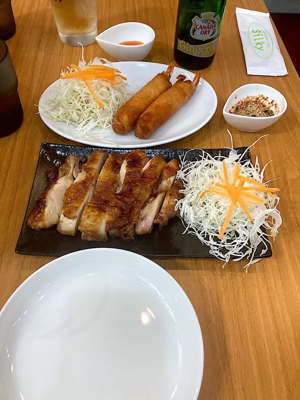 海老の揚げ春巻きとガイヤーン（実況中継中）|なびさん