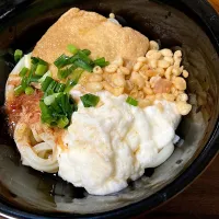 冷やしぶっかけうどんとろろ揚げ玉のせ| ちいこさん